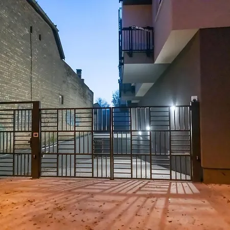 Apartment Family *