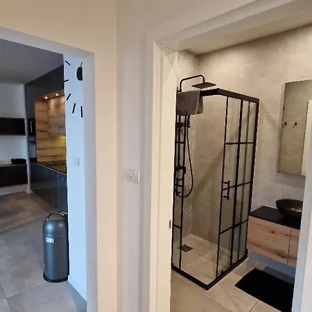 Family Apartment *