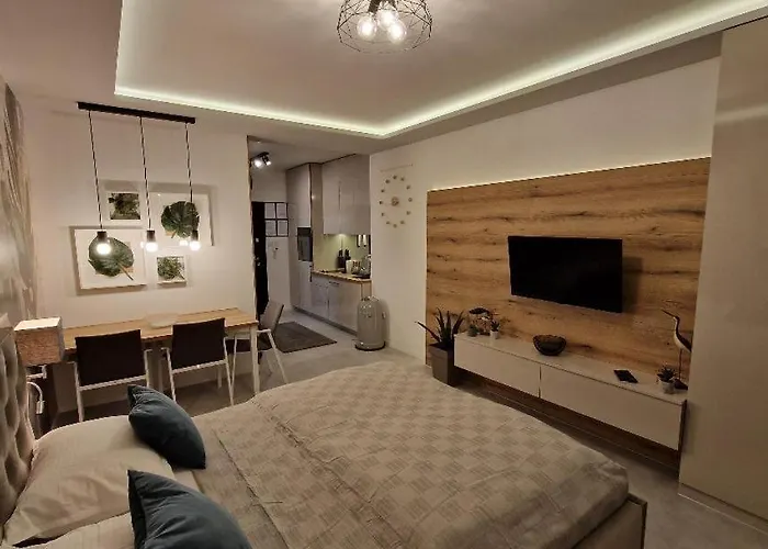 شقة Family سوبوتيتْسا