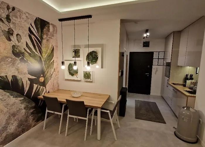 Family * سوبوتيتْسا