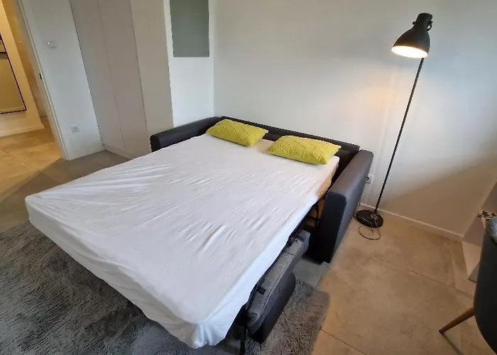 Family شقة سوبوتيتْسا